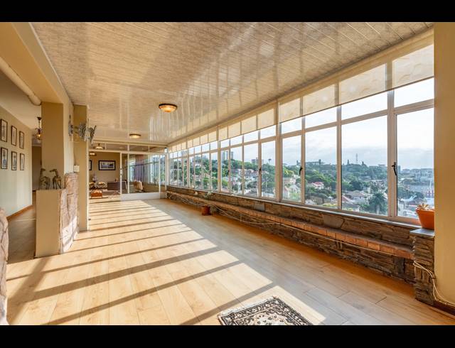 4 BEDROOM PENTHOUSE FOR SALE IN MUSGRAVE